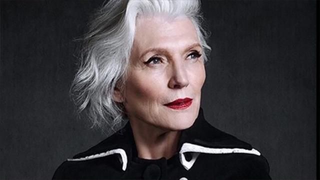 Мама Ілона Маска прогулялася Києвом: опубліковані фото Мама Ілона Маска прогулялася Києвом: опубліковані фото