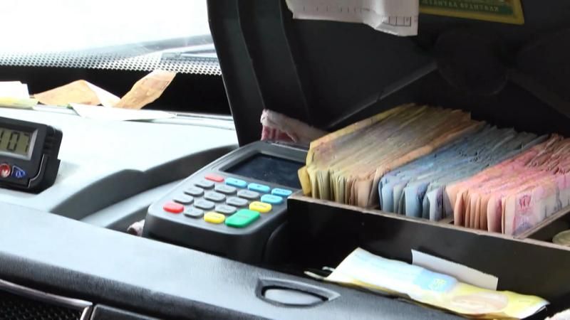 Ноу-хау житомирських маршруток: водії не у захваті від нової реформи
Ноу-хау житомирських маршруток: водії не у захваті від нової реформи