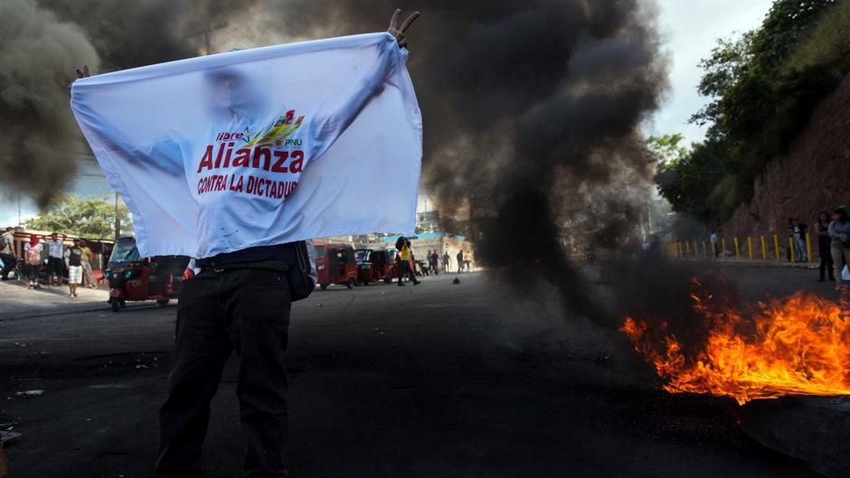 Влада Гондурасу жорстко відповіла на протести після президентських виборів