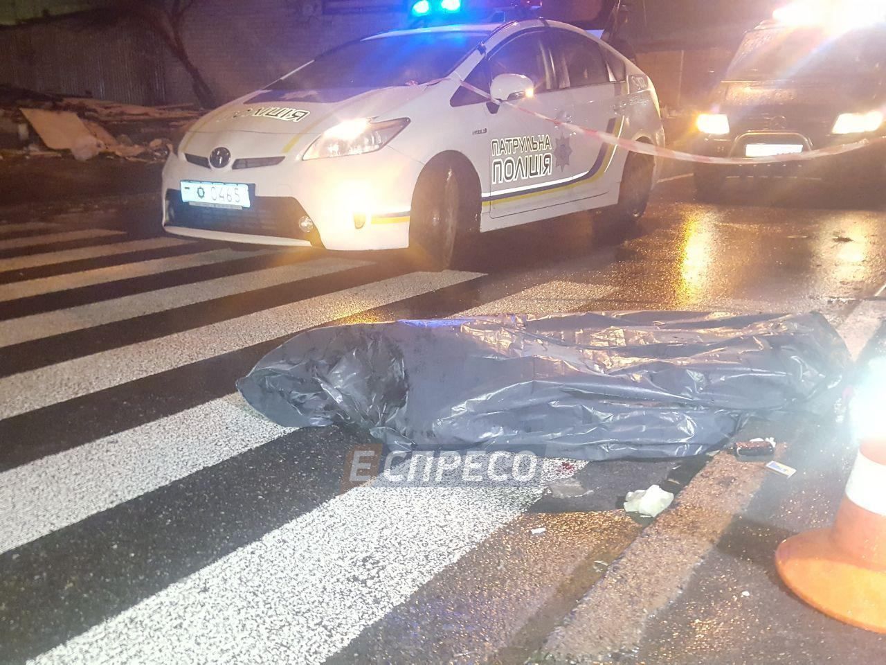 В Киеве водитель-беглец сбил мужчину на "зебре"
