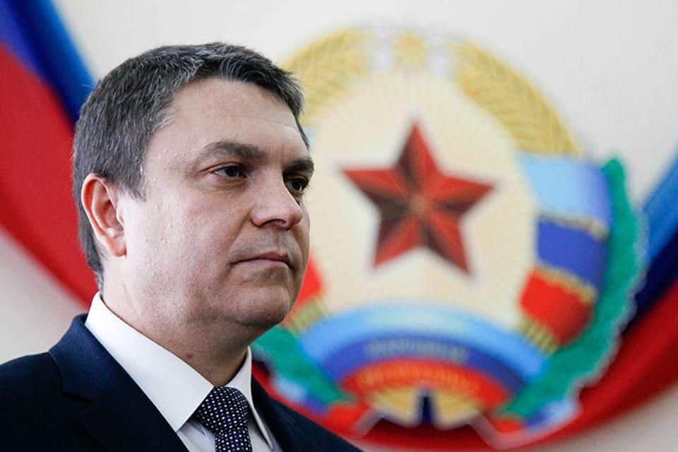 Новоиспеченный руководитель "ЛНР" Пасечник сделал заявление о тесном сотрудничестве с Кремлем Новоиспеченный руководитель "ЛНР" Пасечник сделал заявление о тесном сотрудничестве с Кремлем