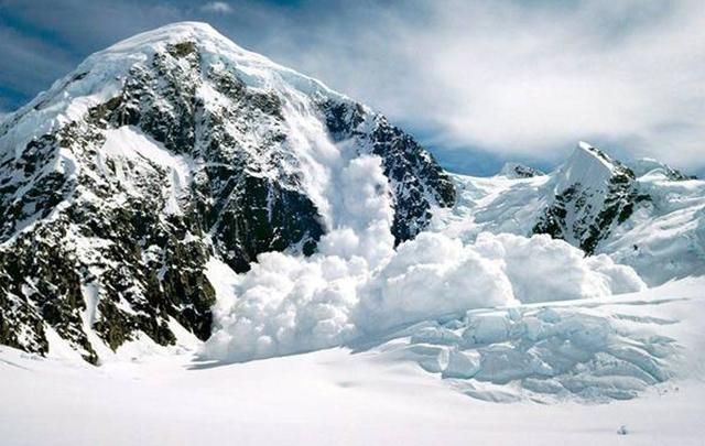 В Альпах сошла лавина: погибли несколько человек