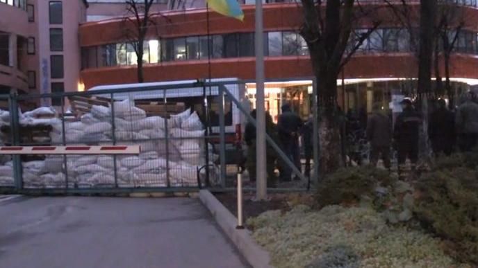 Канал NewsOne заблокировали в Киеве: интересные факты о блокировки канала Канал NewsOne заблокировали в Киеве: интересные факты о блокировки канала