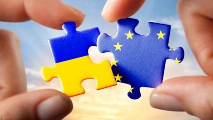 ЄС може призупинити безвізовий режим з Україною, – експерт ЄС може призупинити безвізовий режим з Україною, – експерт