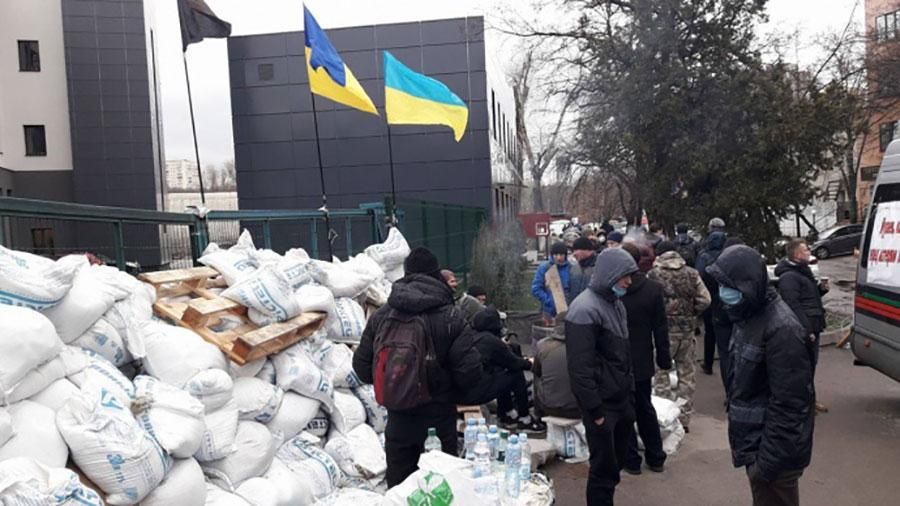 Як Ви ставитеся до блокування телеканалу NewsOne? Як Ви ставитеся до блокування телеканалу NewsOne?