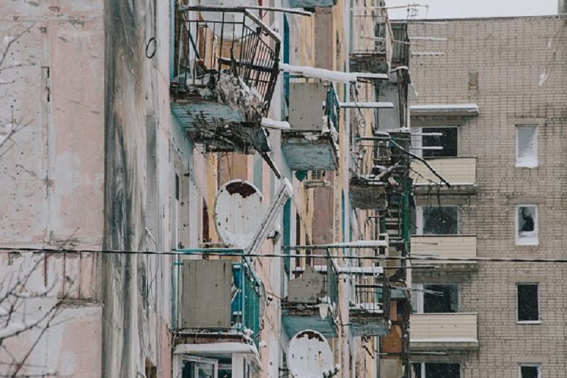 Символи війни: опублікували свіжі фото сумнозвісних 9-поверхівок в Авдіївці Символи війни: опублікували свіжі фото сумнозвісних 9-поверхівок в Авдіївці