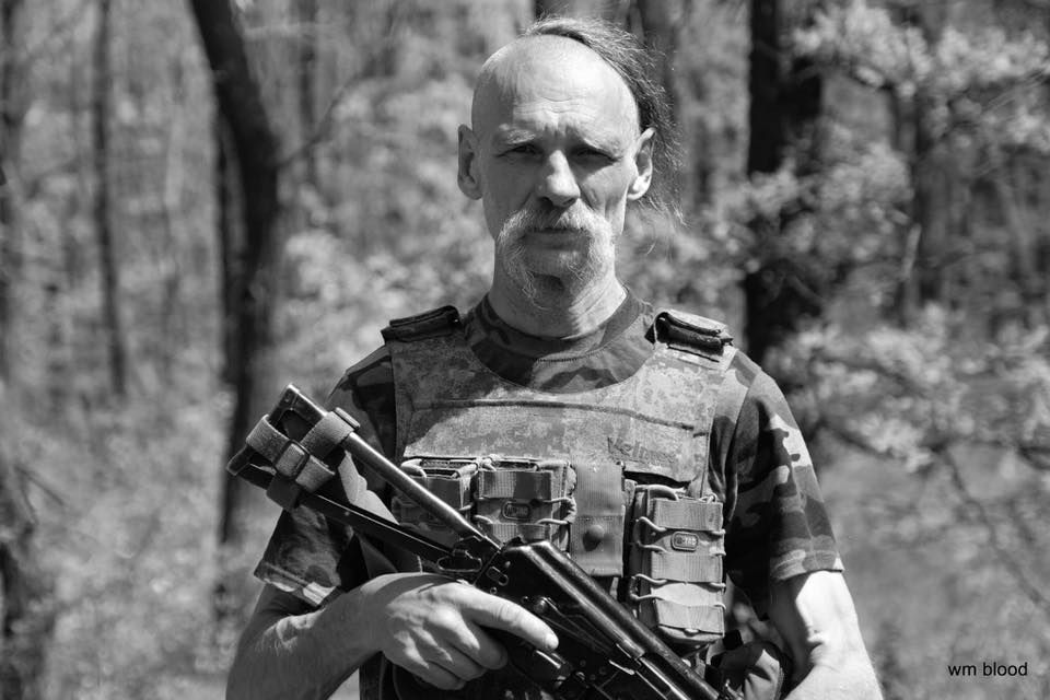 На Донбасі загинув боєць "Правого сектору": деталі На Донбасі загинув боєць "Правого сектору": деталі