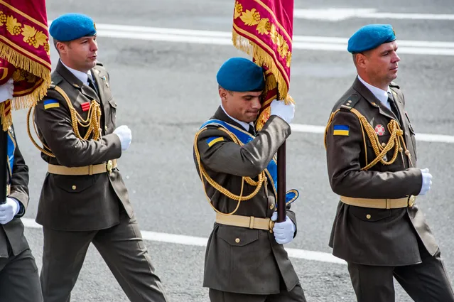 Військові ЗСУ парад Військові ЗСУ парад