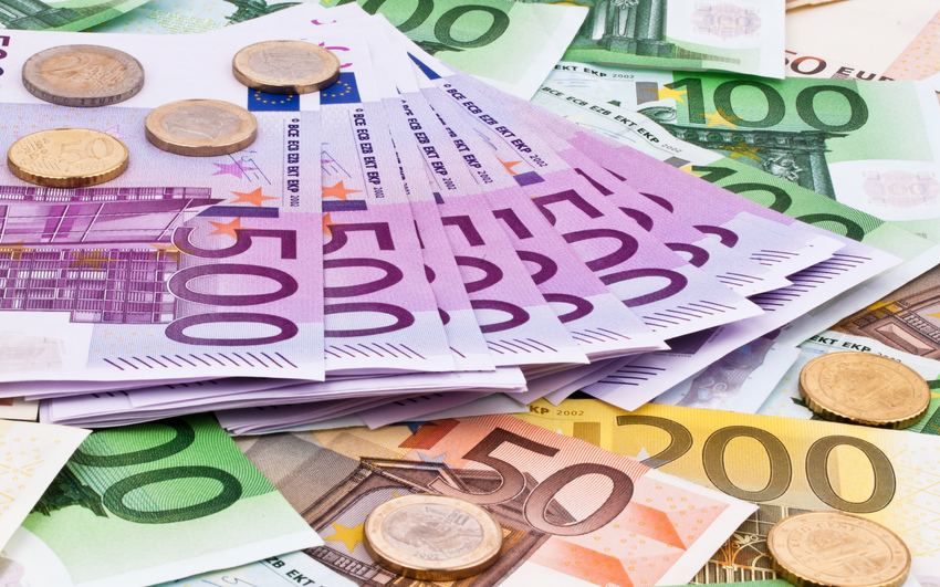 Курс валют НБУ на 06-12-2017: курс долара, курс євро