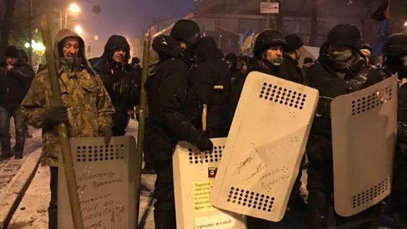 На наметове містечко Саакашвілі розпочався штурм На наметове містечко Саакашвілі розпочався штурм