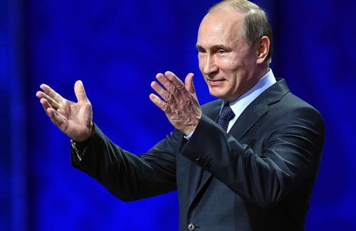 Путин объявил об участии в выборах России 2018