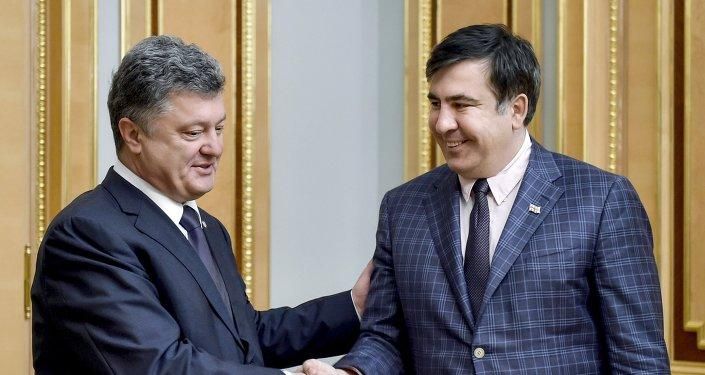 Эксперт рассказал об уникальности ситуации с Саакашвили для Порошенко