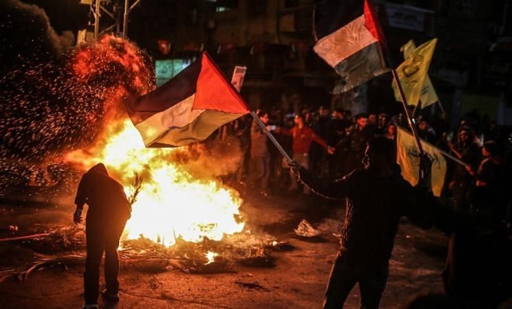 После заявления Трампа в Иерусалиме разгорелись столкновения: слышны взрывы – онлайн