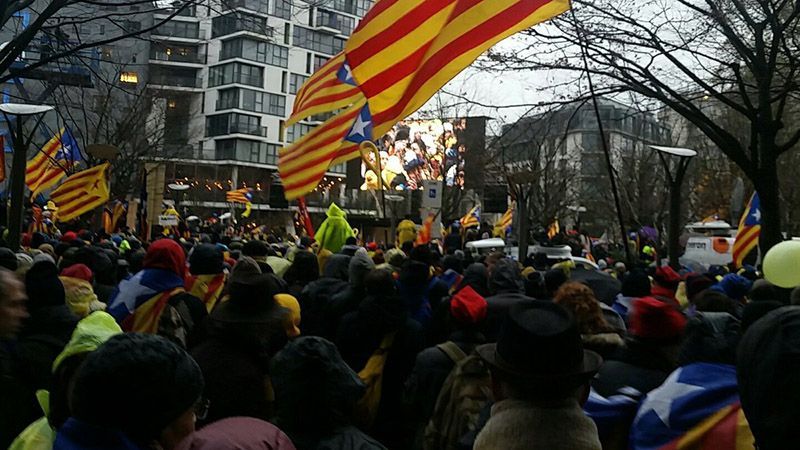 У Брюсселі понад 40 тисяч людей вийшли на мітинги: відомі причини протестів