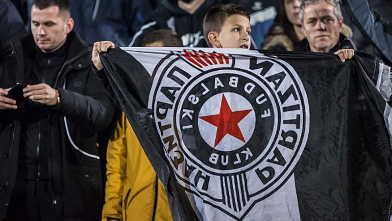 В Киеве избили официальных представителей сербского ФК "Партизан", – СМИ
В Киеве избили официальных представителей сербского ФК "Партизан", – СМИ