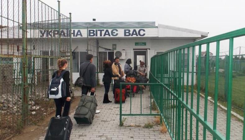 Нардепи проти "човників": Рада внесла важливі зміни до Митного кодексу Нардепи проти "човників": Рада внесла важливі зміни до Митного кодексу