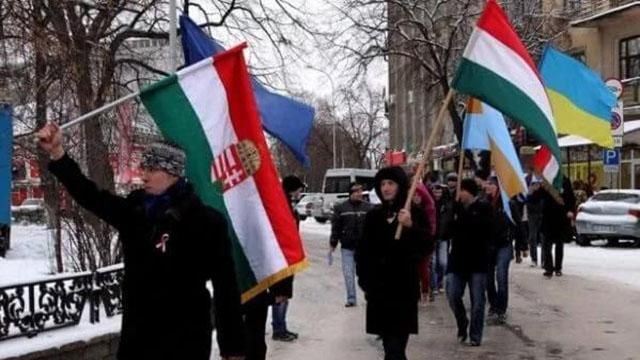 Если Украина развалится, Венгрия заберет себе Закарпатье, – журналист