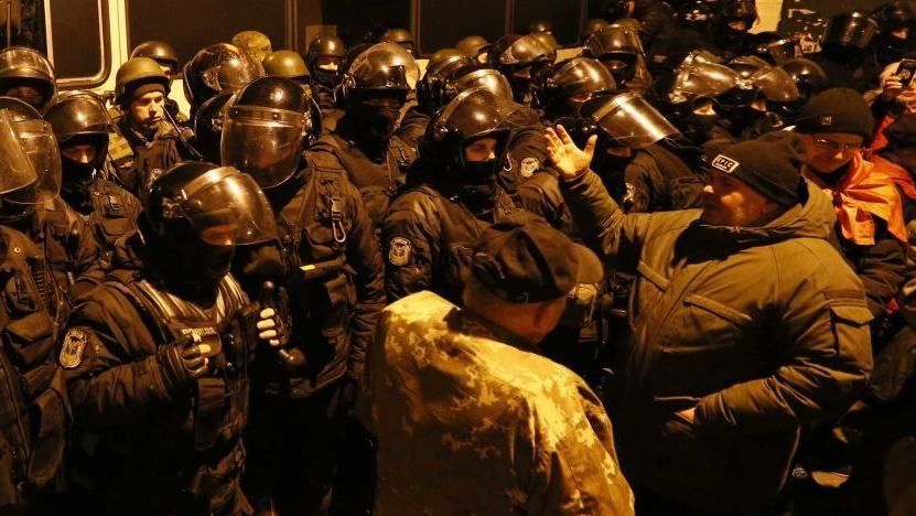 Як правоохоронцям вдалося схопити Саакашвілі: деталі затримання
Як правоохоронцям вдалося схопити Саакашвілі: деталі затримання