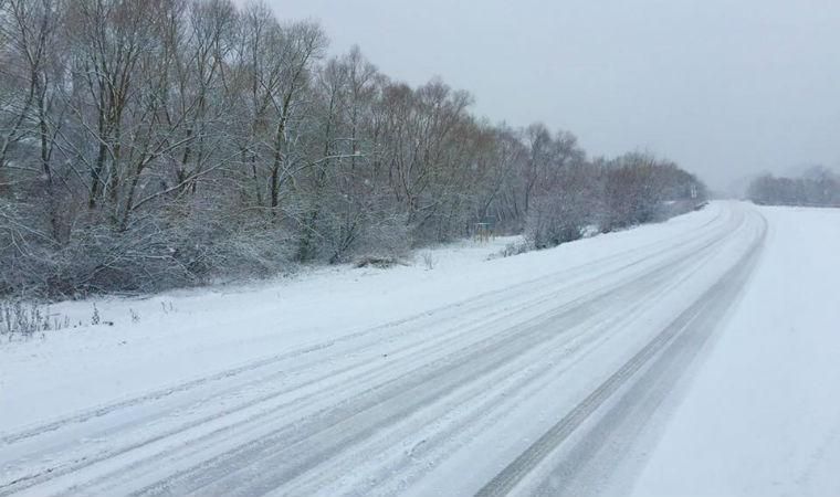 Спасатели ограничили движение крупногабаритного транспорта на трассе Киев – Чоп Спасатели ограничили движение крупногабаритного транспорта на трассе Киев – Чоп