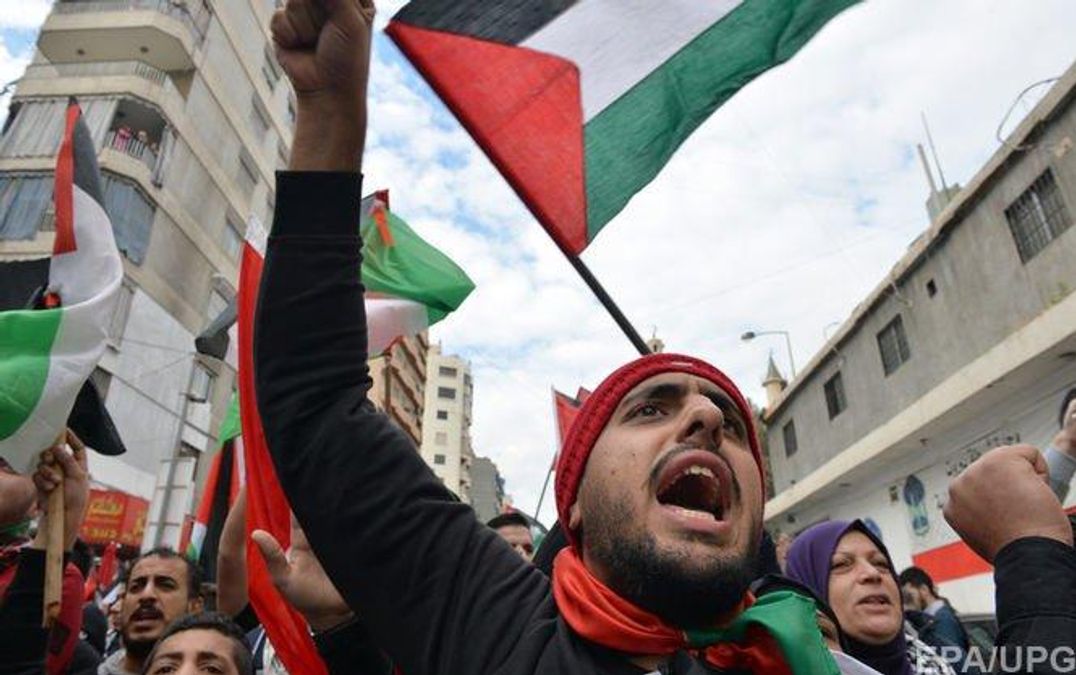 В Лівані відбулись масові заворушення під стінами посольства США