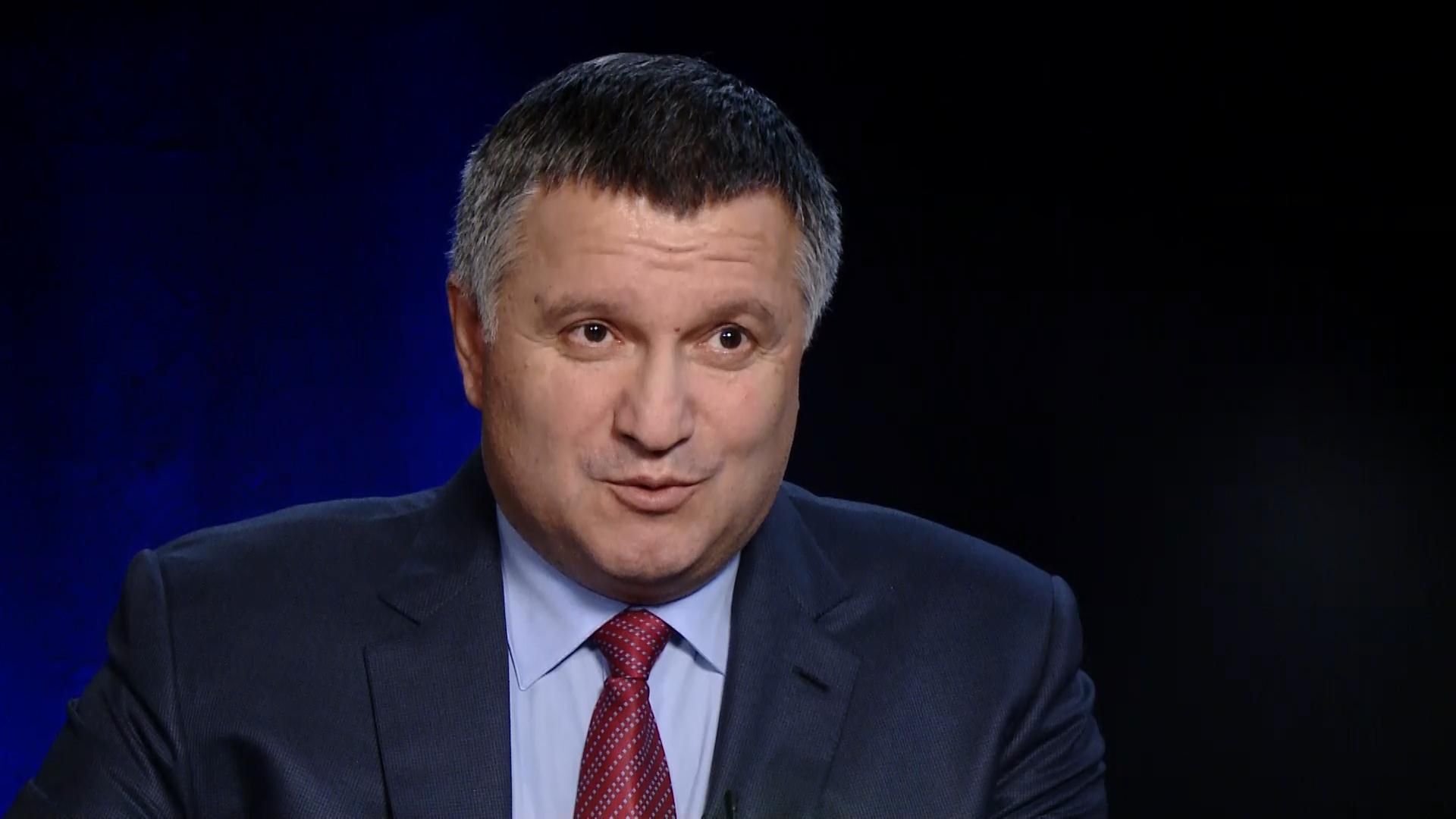 Аваков рассказал, как ездил искать Януковича в Крым