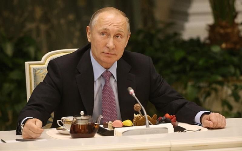 Карикатурист пошутил над "праздничным" заявлением Путина Карикатурист пошутил над "праздничным" заявлением Путина