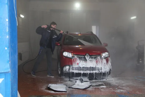 Как правильно мыть автомобиль зимой Как правильно мыть автомобиль зимой