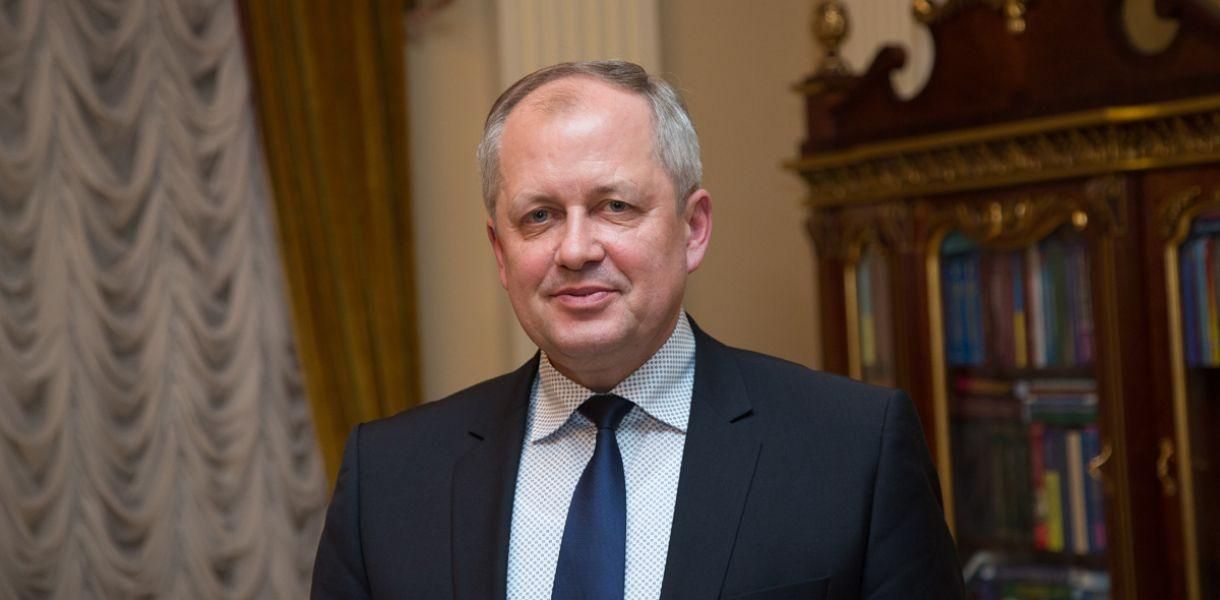 Высший совет правосудия уволил председателя Верховного суда Высший совет правосудия уволил председателя Верховного суда