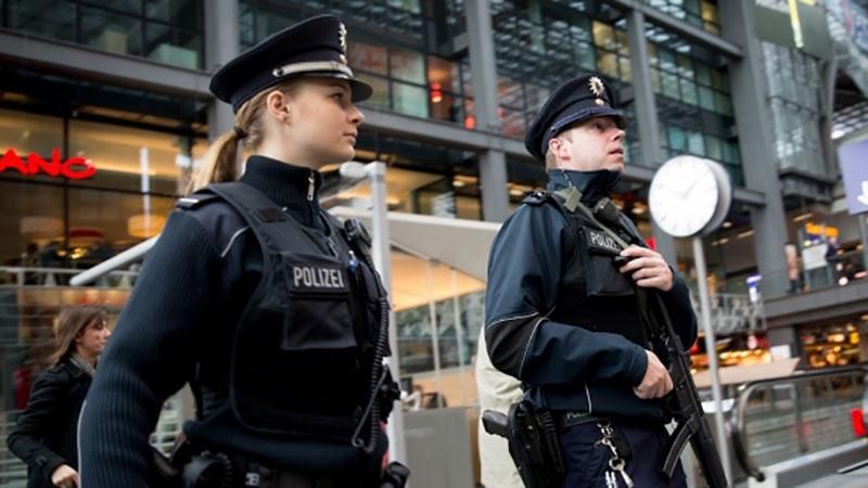 В Германии провели антитеррористическую операцию В Германии провели антитеррористическую операцию