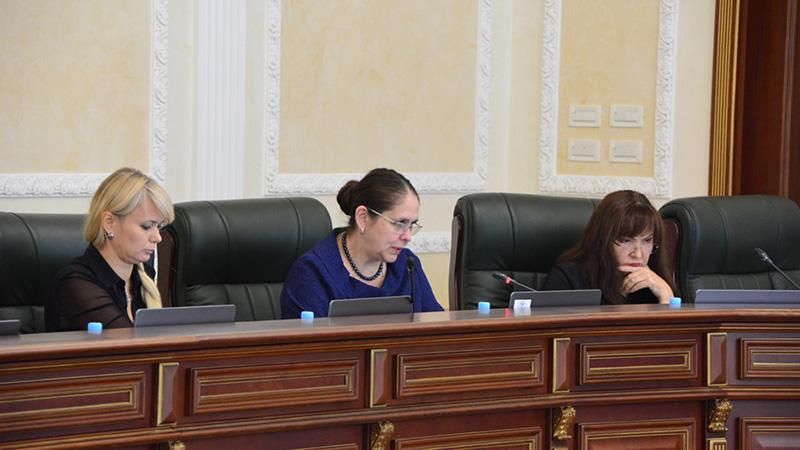 Судью уволили с работы из-за принятых решений в отношении Автомайдана Судью уволили с работы из-за принятых решений в отношении Автомайдана