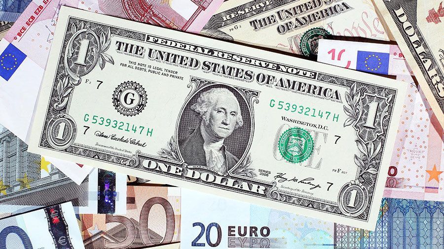 Готівковий курс валют на 15-12-2017: курс долару та євро