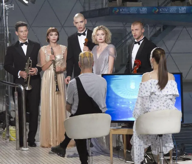 Топ-модель по-українськи 4 сезон 16 випуск: фотосесія під водою Топ-модель по-українськи 4 сезон 16 випуск: фотосесія під водою