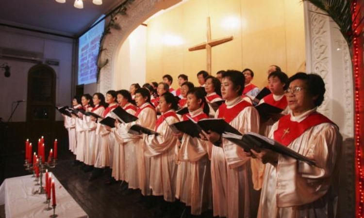 Украинскую щедривку спели в церкви в Сингапуре: трогательное видео Украинскую щедривку спели в церкви в Сингапуре: трогательное видео