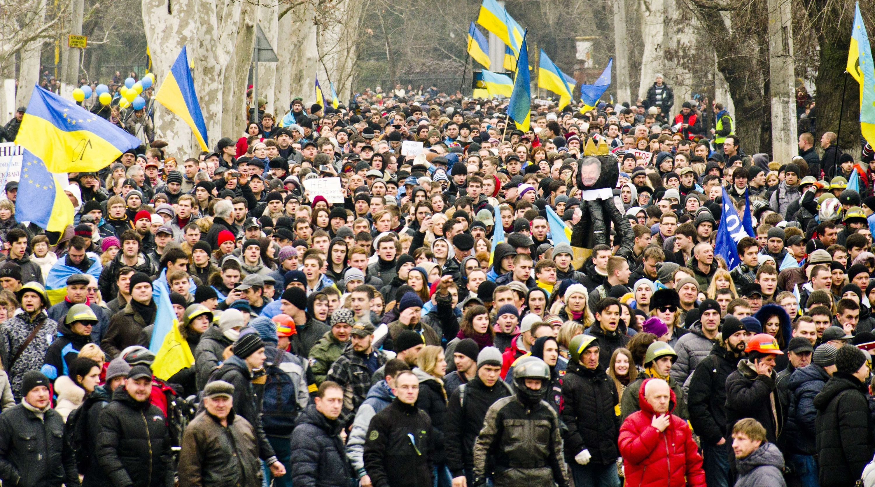 Говорять соціологічні дослідження: 10 висновків про справжні настрої в Україні у 2017 році
