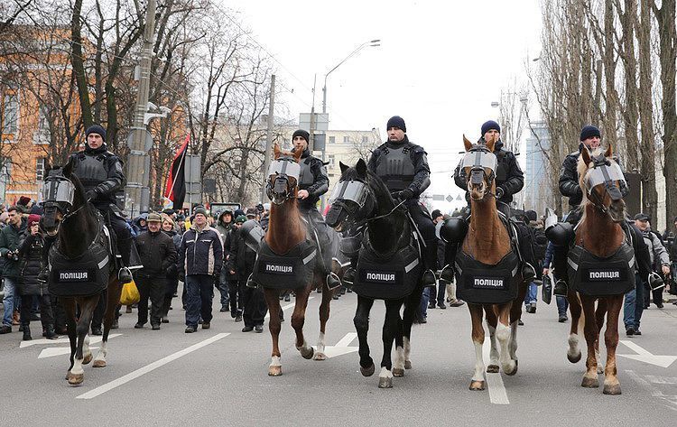 Марш за імпічмент у Києві: скільки учасників мітингу та правоохоронців вийшло на вулиці столиці