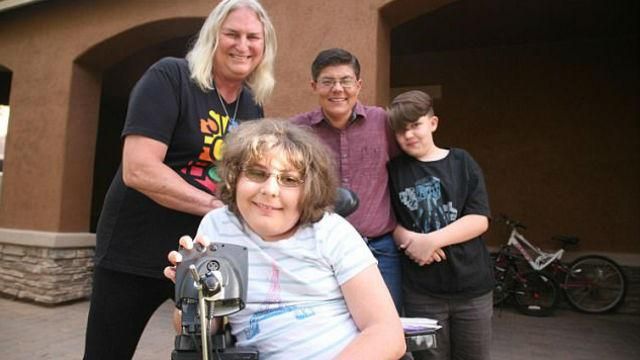 Помінялись ролями: ціла сім’я у США стала трансгендерами Помінялись ролями: ціла сім’я у США стала трансгендерами