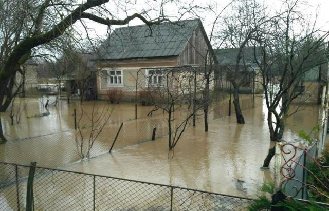 Повінь на Закарпатті: у мережі показали вражаюче відео наслідків негоди Повінь на Закарпатті: у мережі показали вражаюче відео наслідків негоди