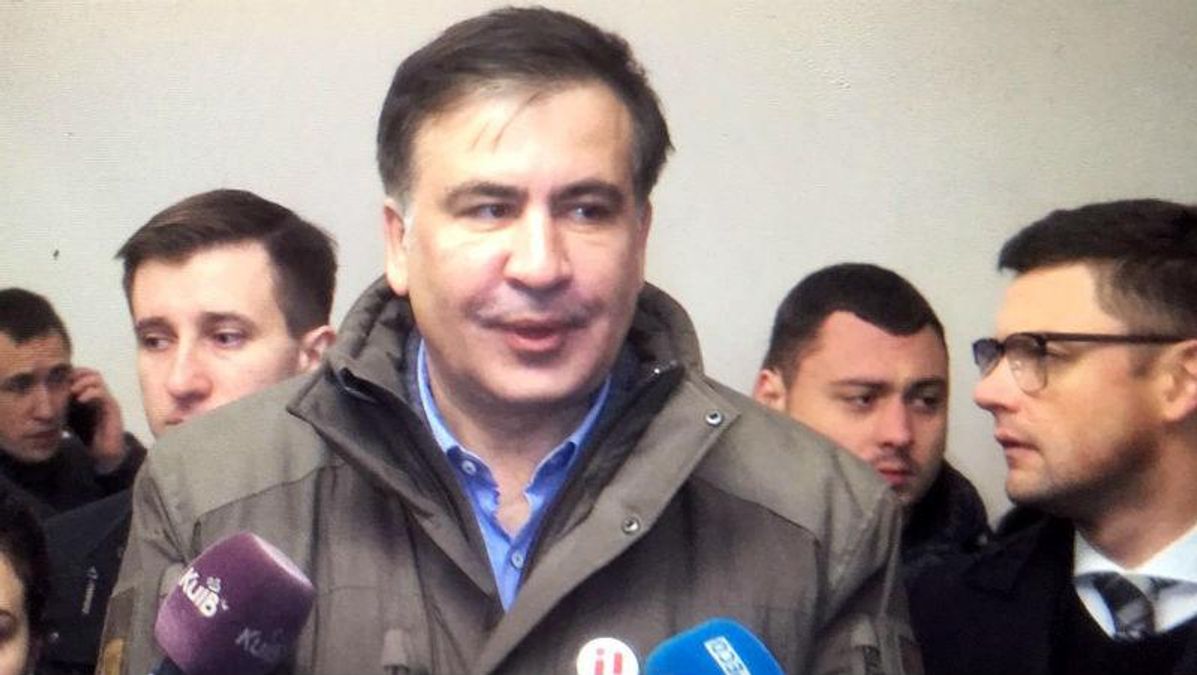 Саакашвили отказался идти на допрос в ГПУ Саакашвили отказался идти на допрос в ГПУ