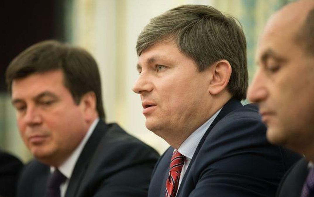 Рассмотрение законопроекта о реинтеграции Донбасса могут отложить: стала известна причина Рассмотрение законопроекта о реинтеграции Донбасса могут отложить: стала известна причина