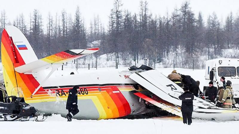 З'явилося відео страшної смертельної авіакатастрофи у Росії 