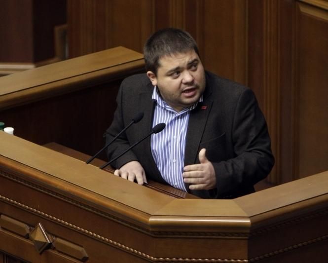 Чому в Раді відкладають реінтеграцію Донбасу: пояснення депутата Чому в Раді відкладають реінтеграцію Донбасу: пояснення депутата