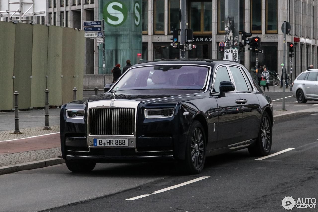 Шпионские фото нового Rolls-Royce Phantom