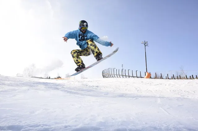 Вишгора лижі сноуборди Вишгора лижі сноуборди