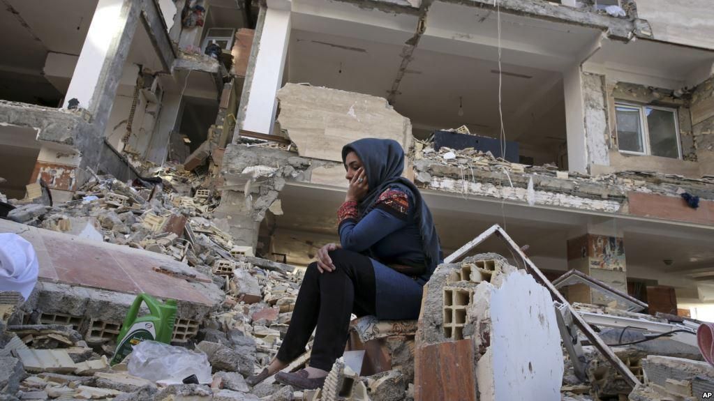 Беременная погибла жуткой смертью из-за землетрясения Беременная погибла жуткой смертью из-за землетрясения