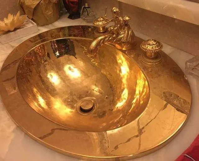 золотий рукомийник золотий рукомийник