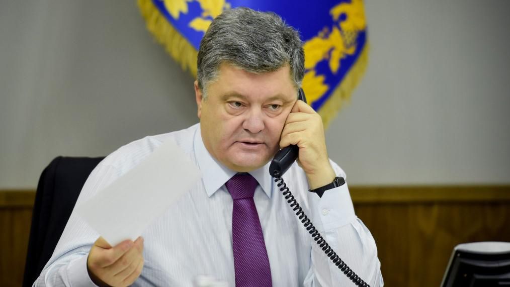 Украинские заложники должны быть освобождены до конца года, – Порошенко в разговоре с Меркель
