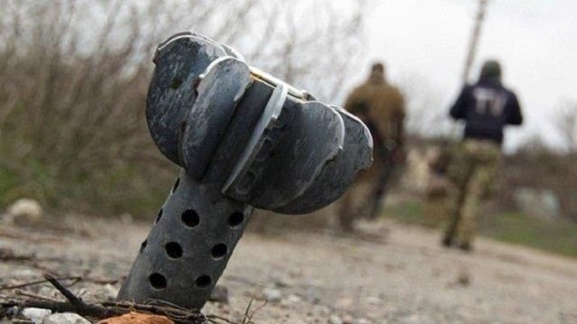 На Донбасі бойовики уже порушили "різдвяне" перемир'я На Донбасі бойовики уже порушили "різдвяне" перемир'я