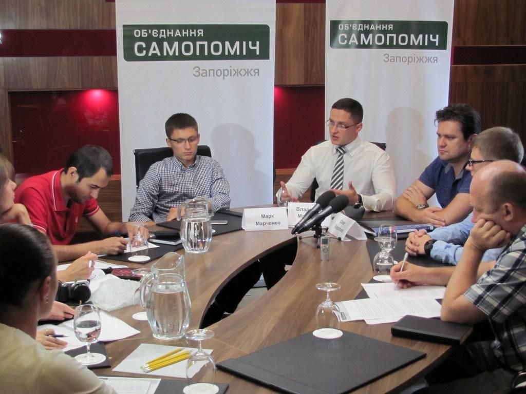 Суд над Марченками: з'явилися невідомі провокатори Суд над Марченками: з'явилися невідомі провокатори