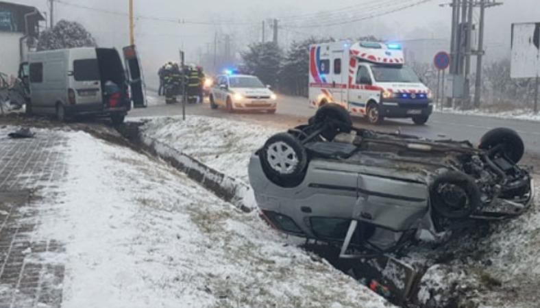Автобус с украинцами вызвал серьезную аварию в Словакии: появились фото