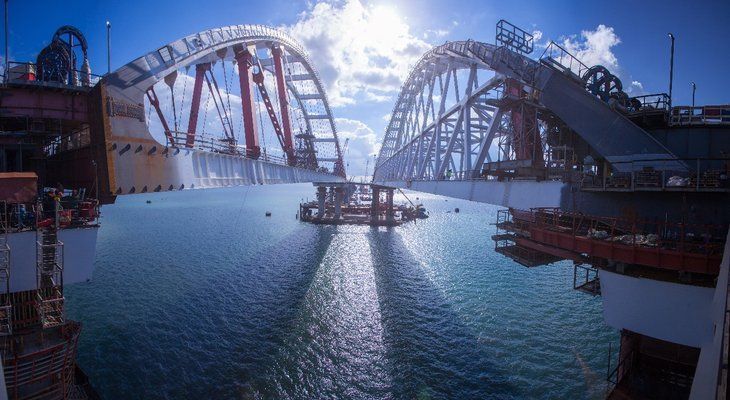 Оккупанты завершили еще один этап строительства Крымского моста: появились фото
